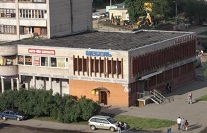 Вид здания (Санкт-Петербург, ул. Генерала Симоняка дом 10а), в котором находиться Балконный Мир и где Вы можете заказать окна пвх, остекление балкона, монтаж окон пвх, балкон под ключ